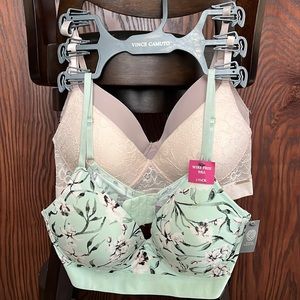 3 Vince Camuto Bras